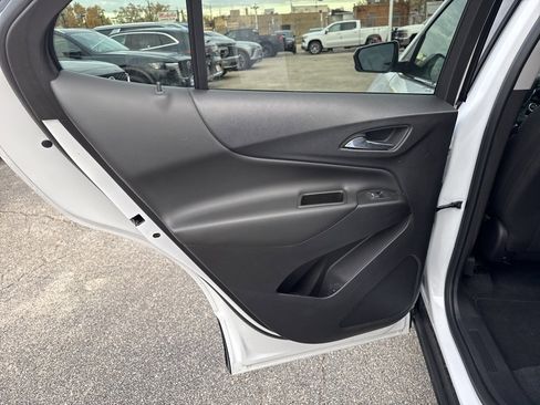 Used 2024 Chevrolet Equinox LT image 14