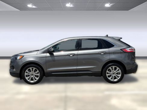 Used 2023 Ford Edge Titanium AWD/4WD image 2
