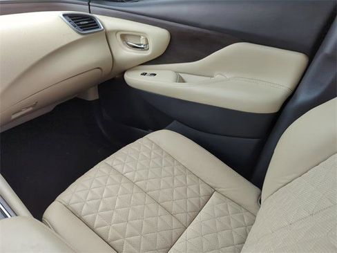 Certified 2021 Nissan Murano Platinum w/ Cargo Package image 23