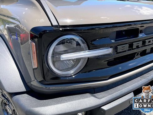 Used 2025 Ford Bronco Outer Banks w/ Sasquatch Package AWD/4WD image 27