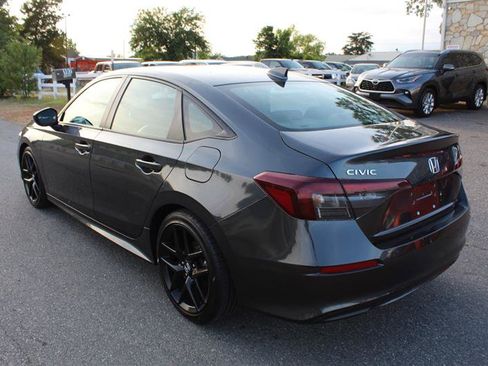 Used 2025 Honda Civic Sport image 5