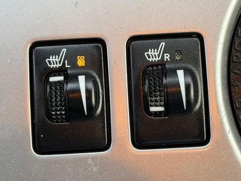 Used 2020 Toyota 4Runner SR5 Premium w/ Moonroof Package image 38