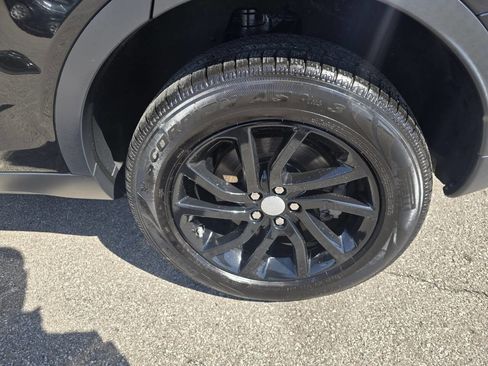 Used 2018 Land Rover Discovery Sport HSE image 10