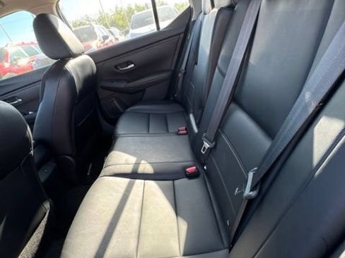 Used 2023 Nissan Sentra SR w/ SR Premium Package FWD image 19