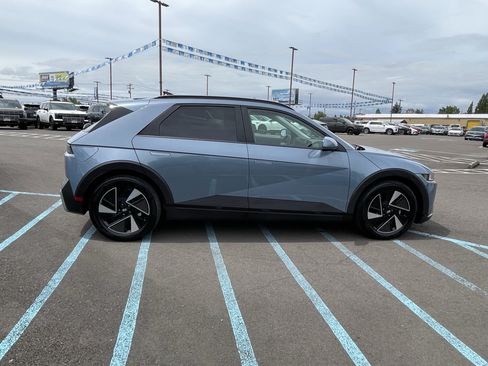 Certified 2025 Hyundai Ioniq 5 SEL AWD/4WD image 6