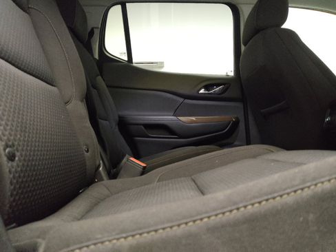 Used 2020 GMC Acadia SLE w/ Driver Convenience Package FWD image 19