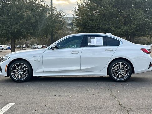Used 2022 BMW 330e w/ Driving Assistance Package image 8