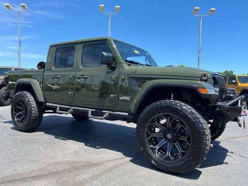 Used 2021 Jeep Gladiator Overland w/ Popular Equipment Package AWD/4WD image 54