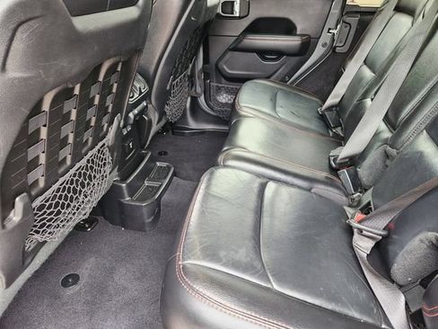Used 2019 Jeep Wrangler Unlimited Rubicon AWD/4WD image 31
