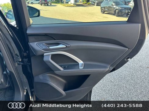 Certified 2025 Audi Q5 Premium AWD/4WD image 40
