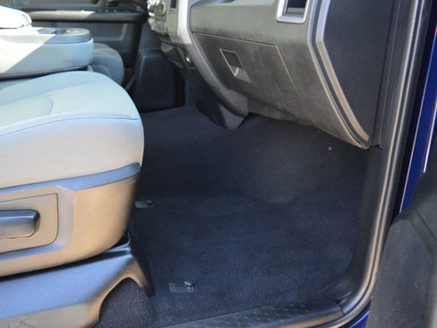 Used 2014 RAM 1500 Express image 21