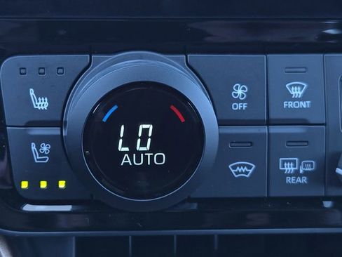 Used 2026 Toyota Grand Highlander AWD Hybrid image 32