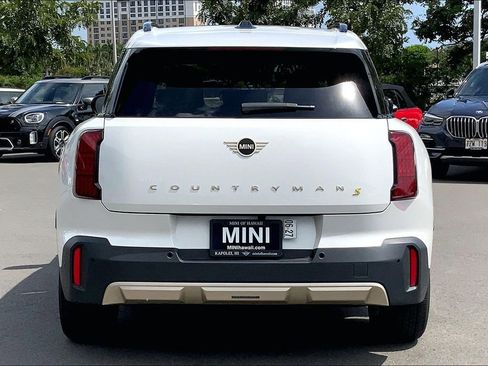 Certified 2025 MINI Cooper Countryman SE w/ Comfort Package Max image 5