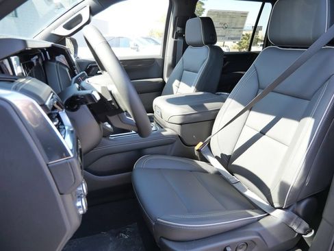 New 2026 GMC Yukon XL Elevation AWD/4WD image 38