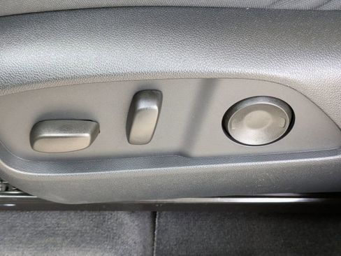 New 2026 Chevrolet Equinox ACTIV w/ Convenience Package III FWD image 22