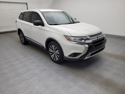 Used 2019 Mitsubishi Outlander ES image 13