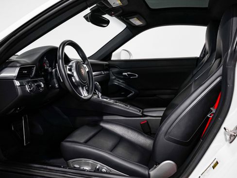 Used 2015 Porsche 911 Carrera S image 19