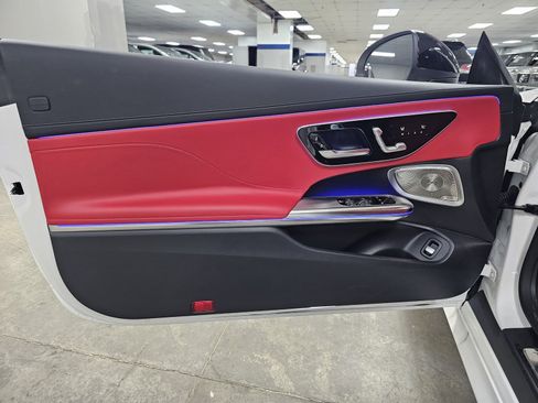 Used 2024 Mercedes-Benz CLE 300 4MATIC Cabriolet image 8