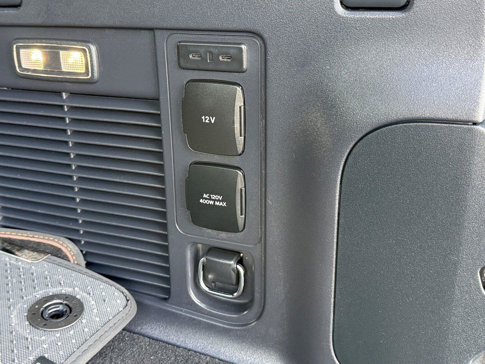 Used 2025 Lincoln Navigator L Black Label AWD/4WD image 17