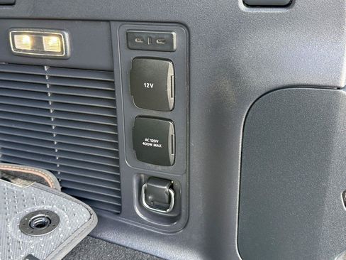 Used 2025 Lincoln Navigator L Black Label AWD/4WD image 17
