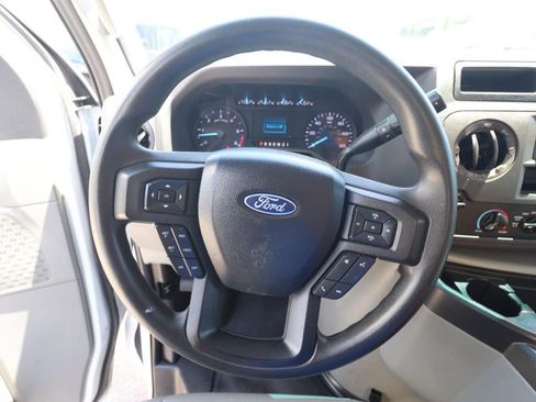 Used 2024 Ford E-350 and Econoline 350 Super Duty w/ Power Windows & Locks Group image 18