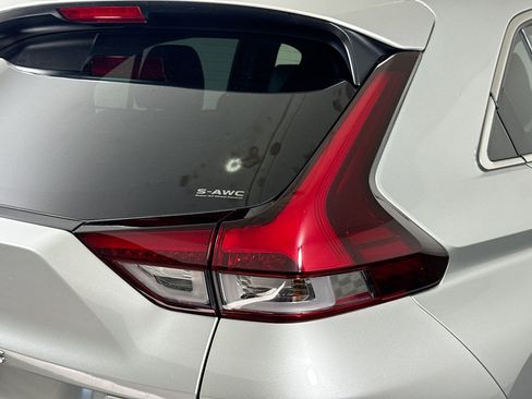 Used 2025 Mitsubishi Eclipse Cross SE image 34