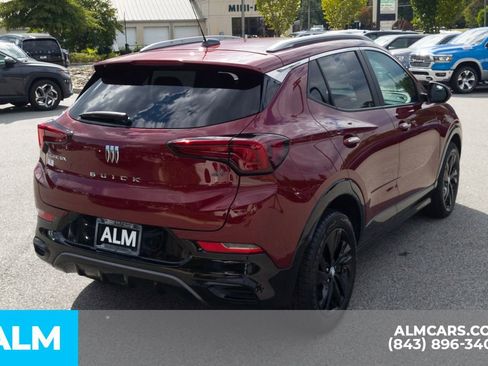 Used 2024 Buick Encore GX Sport Touring image 6