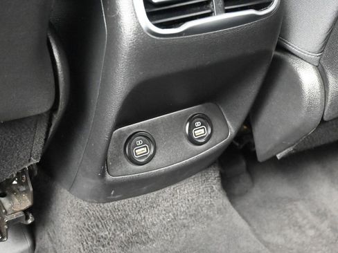 Used 2023 Hyundai Santa Fe SEL image 33