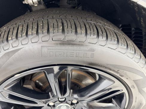 Used 2022 Land Rover Range Rover Velar R-Dynamic S image 78