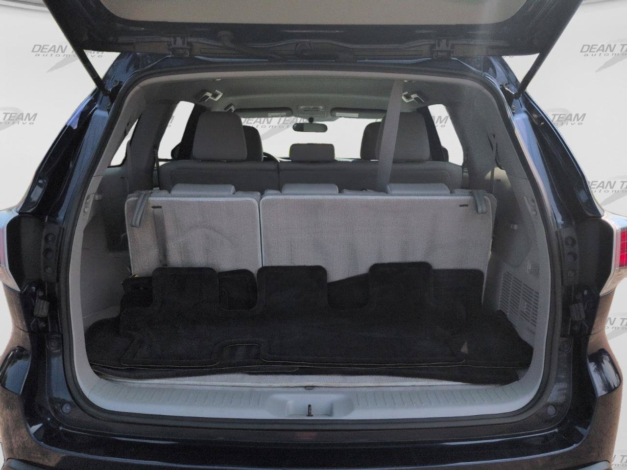 Used 2015 Toyota Highlander LE FWD image 9