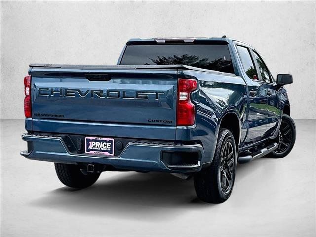 Used 2024 Chevrolet Silverado 1500 Custom w/ Turbomax Blackout Package RWD image 2
