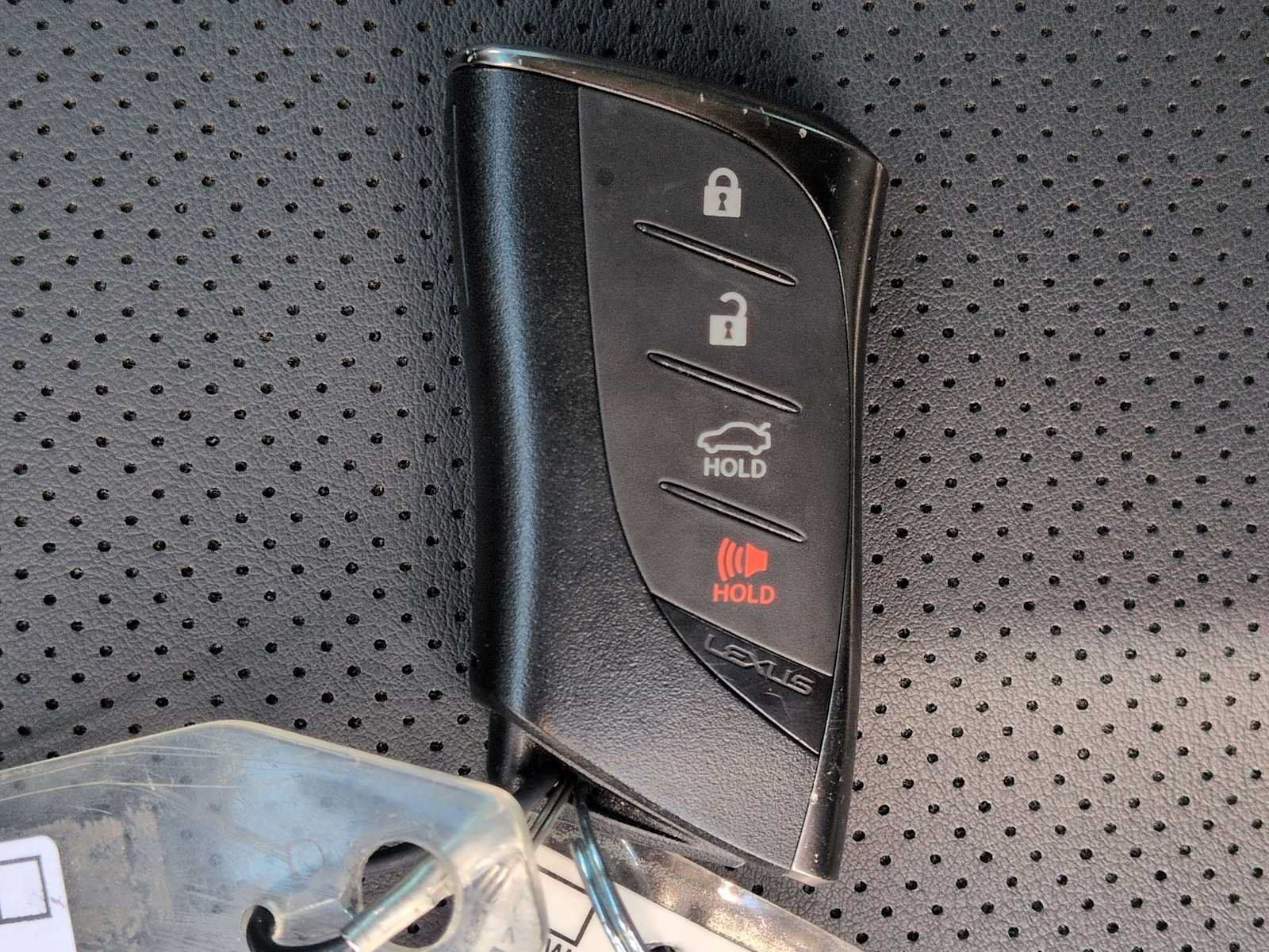 Used 2024 Lexus ES 350 w/ Premium Package FWD image 36