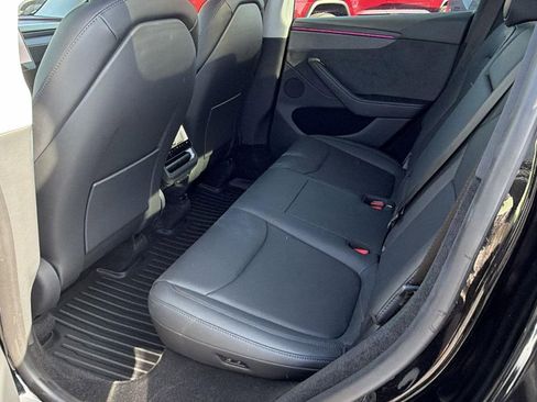 Used 2026 Tesla Model Y 2WD image 23