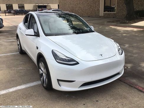 Used 2021 Tesla Model Y Long Range AWD/4WD image 5