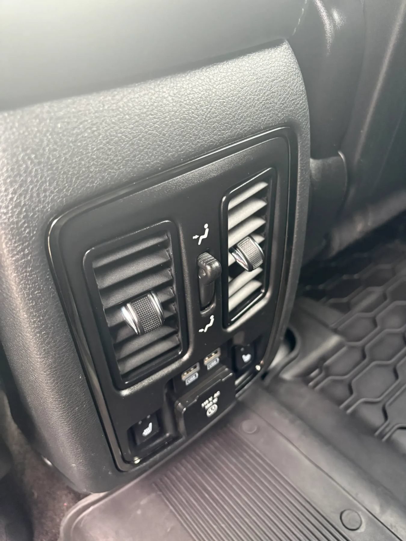 Used 2019 Dodge Durango GT AWD/4WD image 39