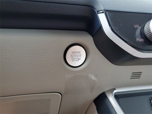 New 2026 Kia Carnival EX image 27