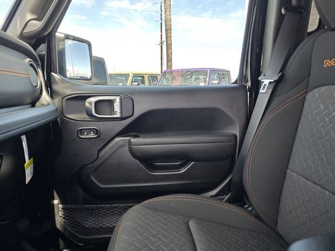 New 2026 Jeep Gladiator Mojave AWD/4WD image 16