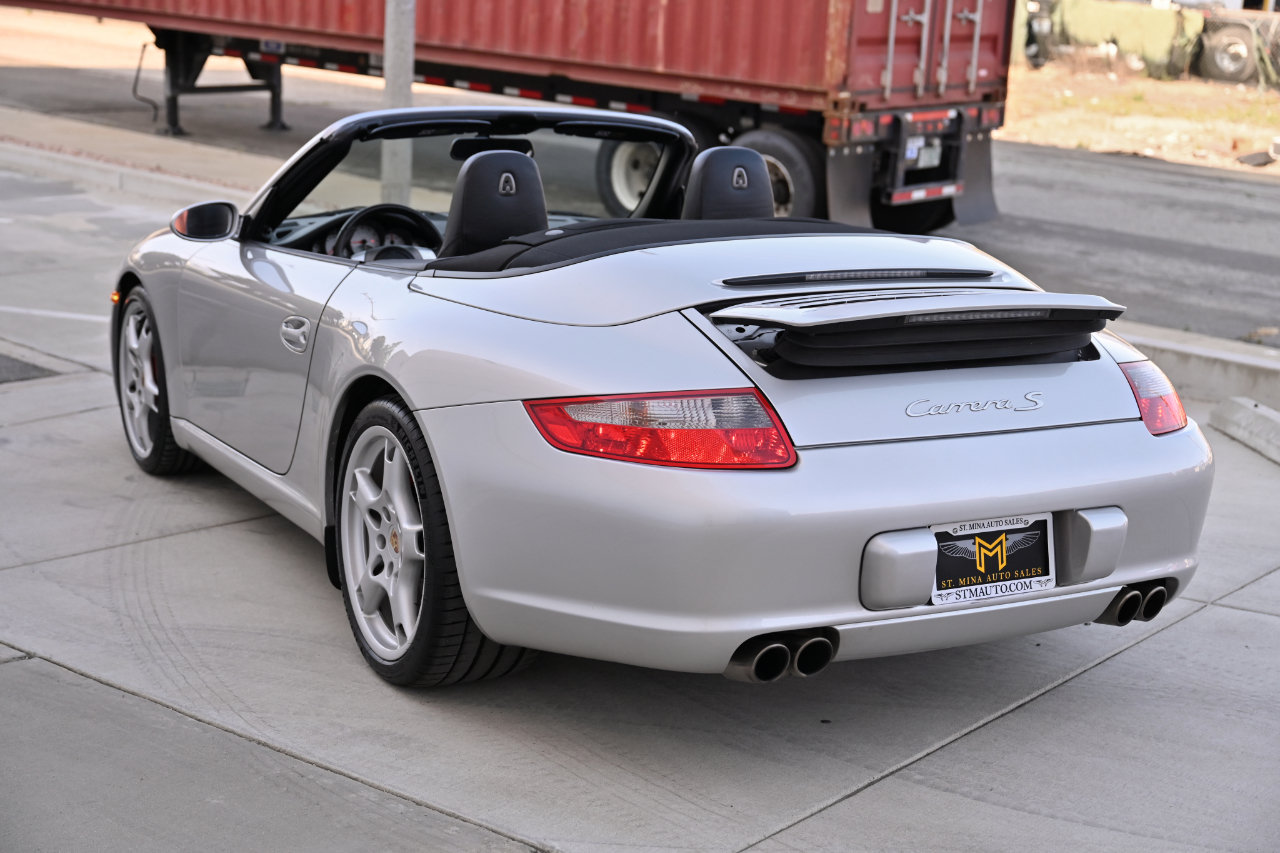 Used 2005 Porsche 911 Carrera S RWD image 7