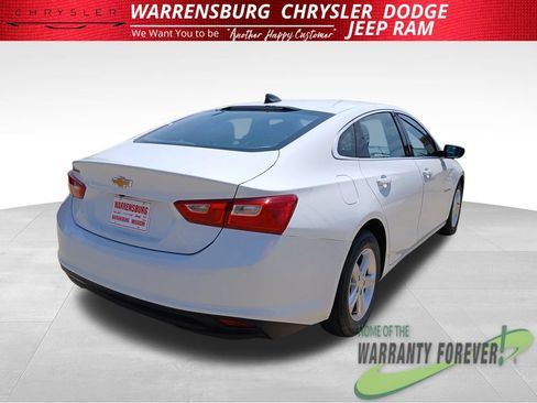Used 2022 Chevrolet Malibu LS FWD image 4