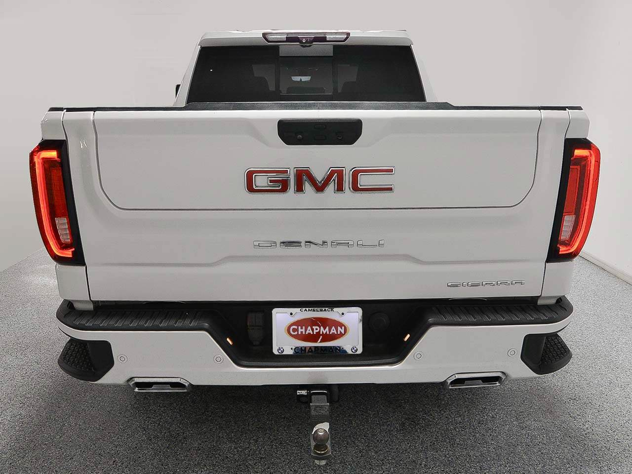 Used 2020 GMC Sierra 1500 Denali w/ Denali Premium Package AWD/4WD image 4
