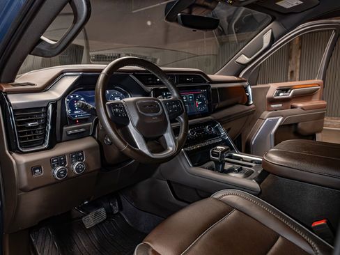 Used 2025 GMC Sierra 1500 Denali w/ Denali Reserve Package image 17