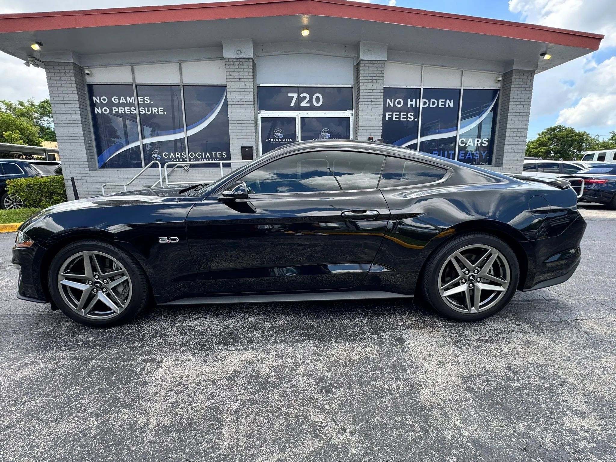 Used 2021 Ford Mustang GT RWD image 8