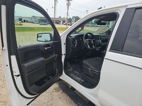 Used 2020 Chevrolet Silverado 1500 RST w/ Bed Protection Package AWD/4WD image 20