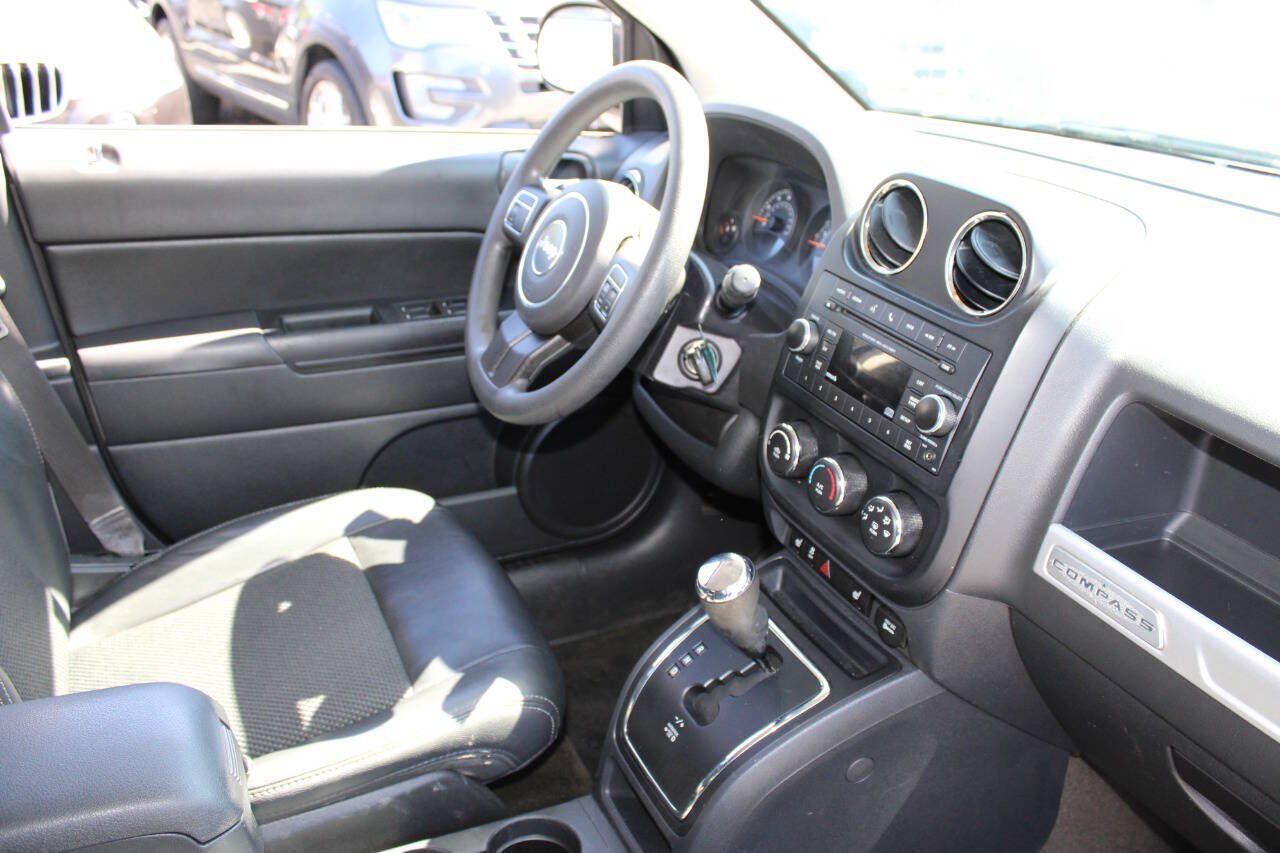 Used 2015 Jeep Compass Sport w/ Power Value Group AWD/4WD image 12