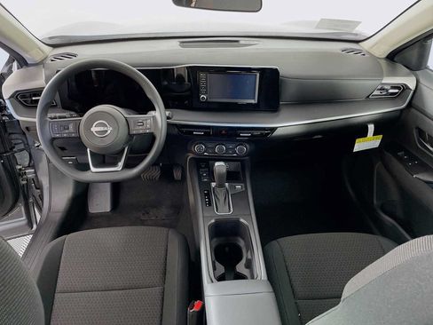 Used 2025 Nissan Kicks S AWD/4WD image 3