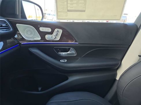 Used 2026 Mercedes-Benz GLS 450 4MATIC image 28