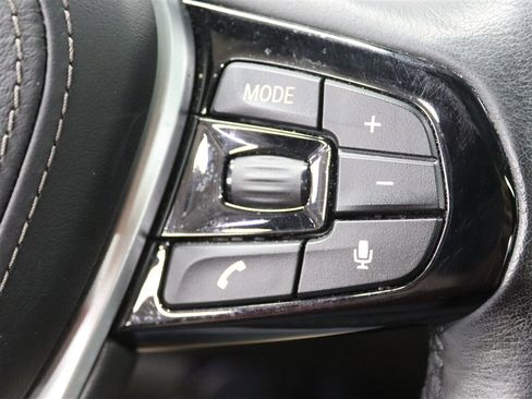Used 2019 BMW 530i xDrive w/ Convenience Package AWD/4WD image 37