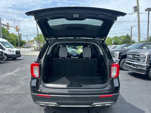 Certified 2023 Ford Explorer XLT w/ Equipment Group 202A AWD/4WD image 15