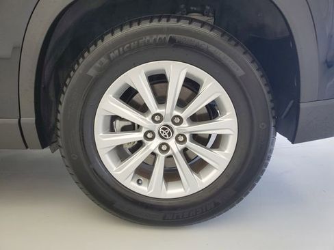 Used 2024 Toyota Grand Highlander AWD image 13