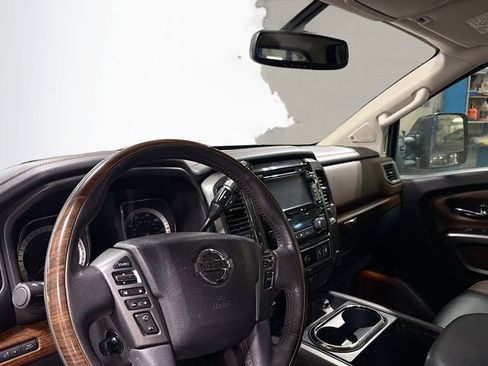 Used 2016 Nissan Titan Platinum Reserve AWD/4WD image 11